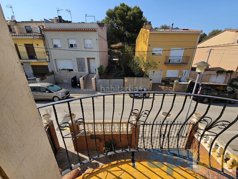 Foto 792c7887-ba54-4ded-8e1b-e619bfa8ed14. Casa adosada  en venta en zona tranquila en Palamós