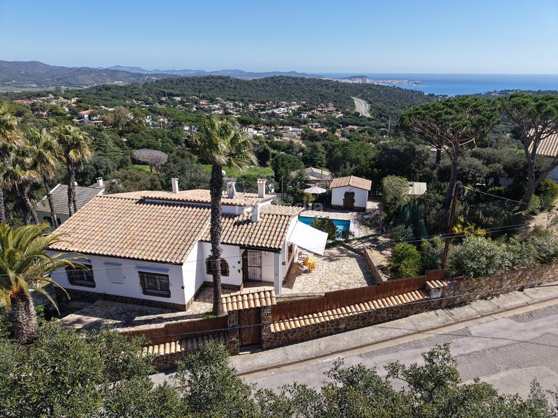 Foto a4f2cdfd-440f-4ec4-b078-392151491ee3. Chalet con riscaldamento in Urbanitzacions Platja d´Aro