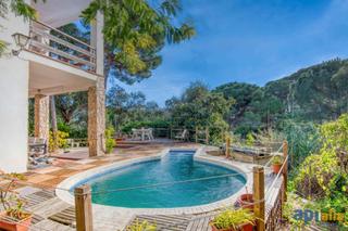 Casa a Mas Trempat-Sant Aman-Casa Nova. Casa aislada con 6 habitaciones, urbanizacin casa nova