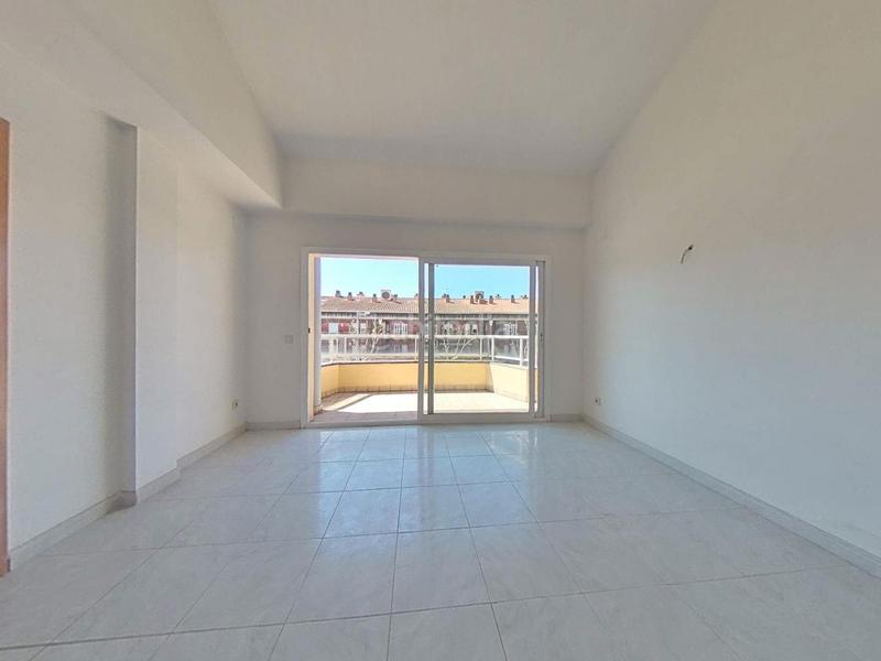 Foto 68227cac-2d64-4c93-ba1a-45b4d42f4468. Attico con parcheggio in Avinguda Catalunya Palamós