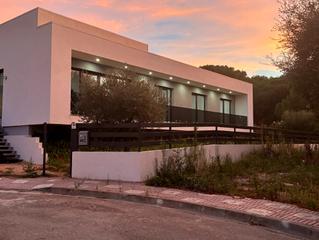 Xalet  Calle s14 mas trempat ii. Villa moderna con piscina a estrenar