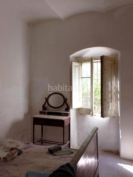 Foto c2ee3f90-4087-4fcb-bb66-a5b8ba56c626. Masía en passeig de l'arbreda 5 casa en el centro construida en gran parcela en Calonge