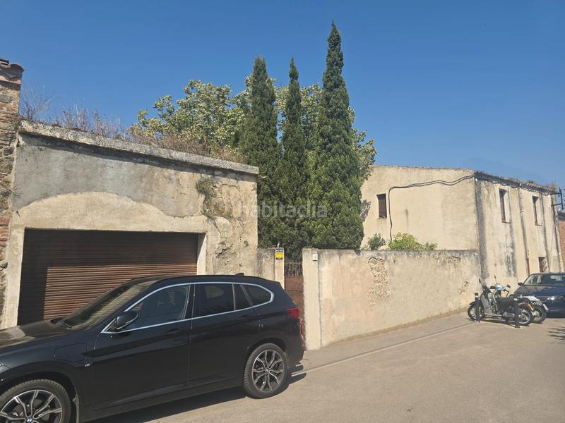 Foto eda445e4-c8b2-41c9-b1a4-8caed7183fbc. Masía en passeig de l'arbreda 5 casa en el centro construida en gran parcela en Calonge