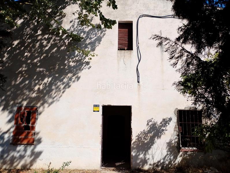 Foto fc7ee50d-7a9b-43b1-9b00-80e20731abcf. Masía en passeig de l'arbreda 5 casa en el centro construida en gran parcela en Calonge