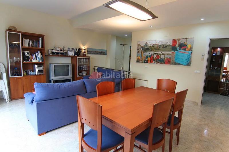 Foto 8e7e5bda-7e7c-40c2-b7bc-610917ad8546. Pis a carrer ametlla de mar 25 a El Pedró Palamós