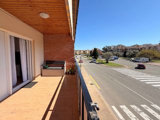 Appartement à Avinguda torre valentina 20. Pis fantàstic molt lluminós a només 5 minuts a peu de la platja