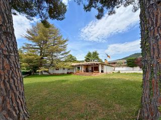 Chalet in Avinguda del puig aldric 40. Descubre esta encantadora casa situada en la tranquila urbanizac