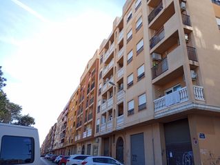 Local Comercial  Carrer de bètera. Magnifico estado