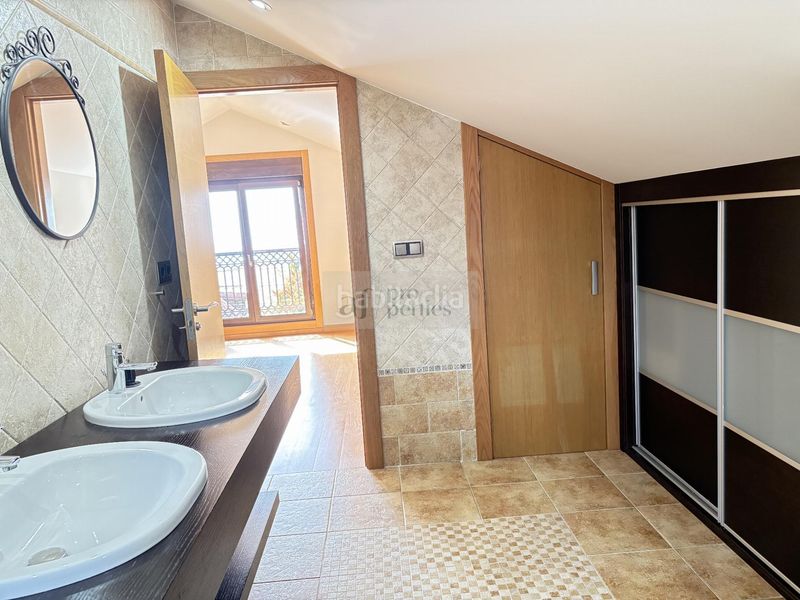 Foto a157b7ce-a256-4e01-9de0-dddbf93a526e. Chalet  en Coruxo - Oia - Saiáns Vigo