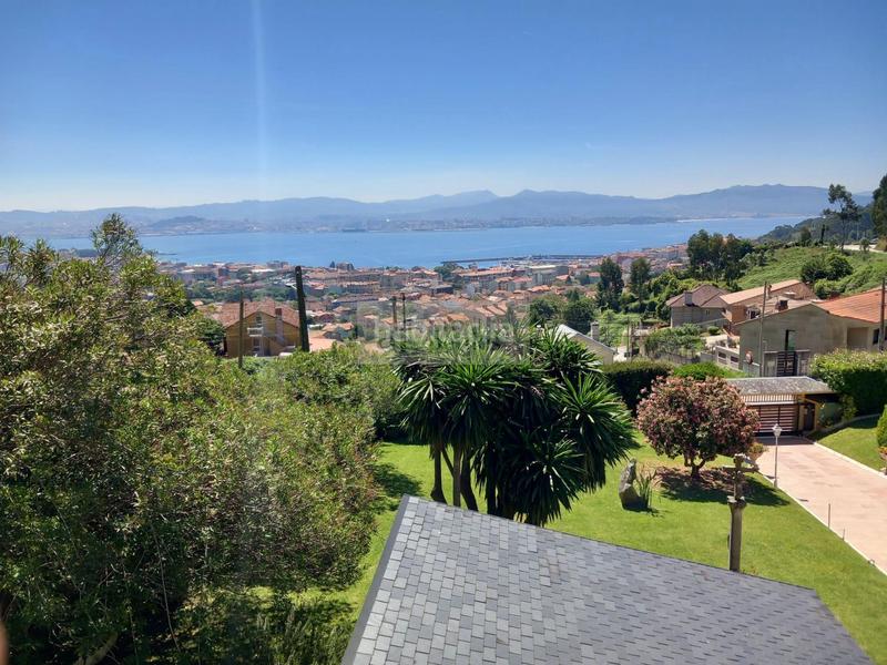 Foto 42930bac-67dc-4e24-9647-0de1d3896c51. Chalet  en Darbo Cangas