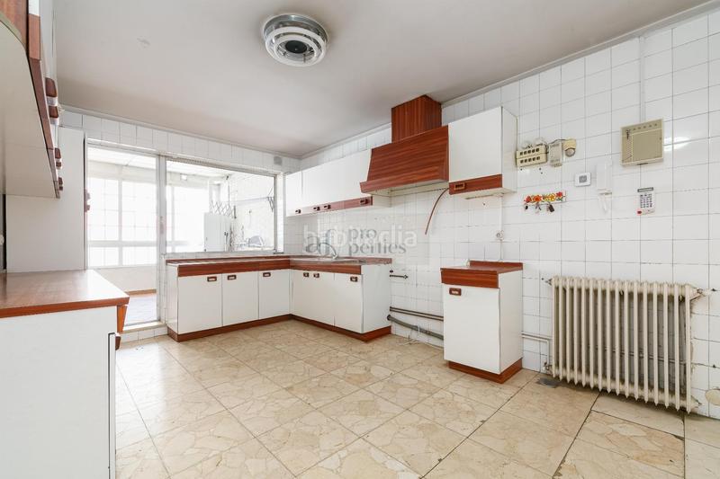 Foto 717edd73-4969-4644-9968-daafae3a5359. Àtic amb calefacció aparcament a Camelias - Pi y Margall Vigo