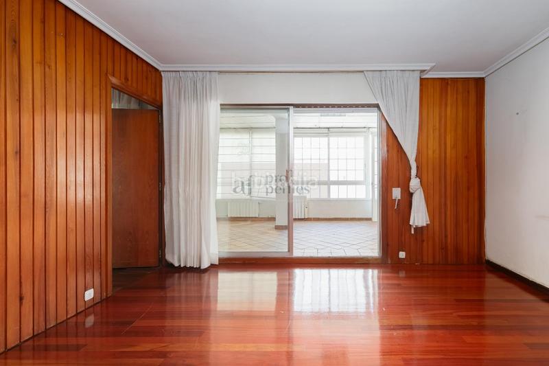 Foto b845d0f6-dbff-437b-9c90-fc6e0b06fe29. Àtic amb calefacció aparcament a Camelias - Pi y Margall Vigo