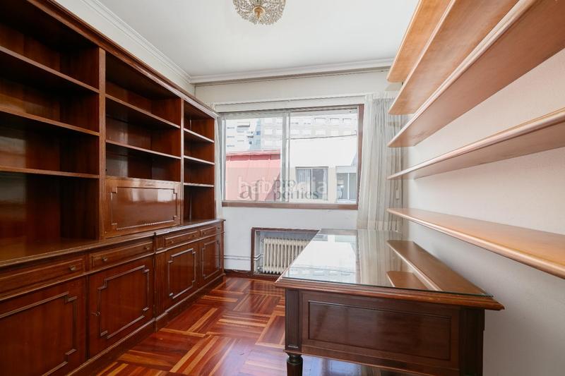 Foto bf5d705d-9aad-434b-88a7-761c90b2fb99. Àtic amb calefacció aparcament a Camelias - Pi y Margall Vigo