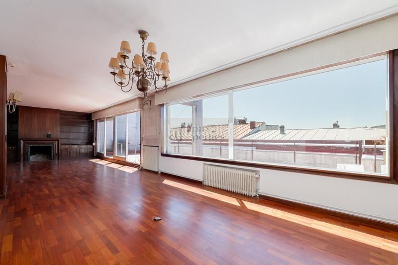 Foto f9a41bc1-1008-4b43-abdb-18650f02e675. Àtic amb calefacció aparcament a Camelias - Pi y Margall Vigo