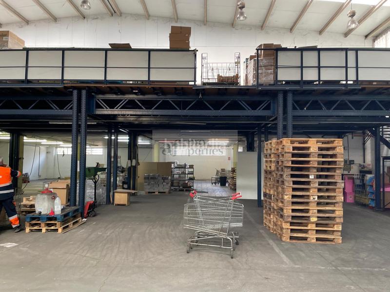 Foto 7ac4c7c3-7375-430f-a022-ab0e4bd0dc91. Alquiler nave industrial nave en Lavadores Vigo