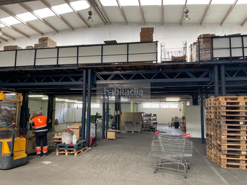 Foto e96d7f56-87e1-4b81-a953-5ff07d39f66e. Alquiler nave industrial nave en Lavadores Vigo