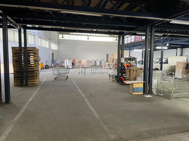 Foto c1981a49-61d5-4654-b9c9-1259bc73e520. Miete fabrikhalle in Lavadores Vigo