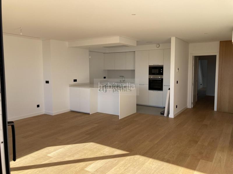 Foto 0d80e2cc-f8d4-4dc4-a02b-ac6c71efa9bf. Ático atico en As Travesas - Balaidos Vigo