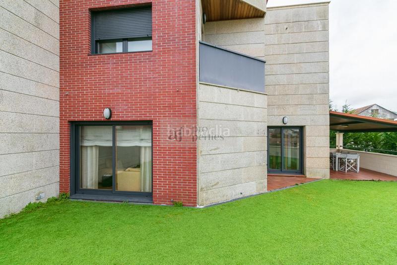 Foto 0e7da4cf-df06-4260-8a4b-067a15ecad9e. Chalet  en Comesaña - Matamá Vigo