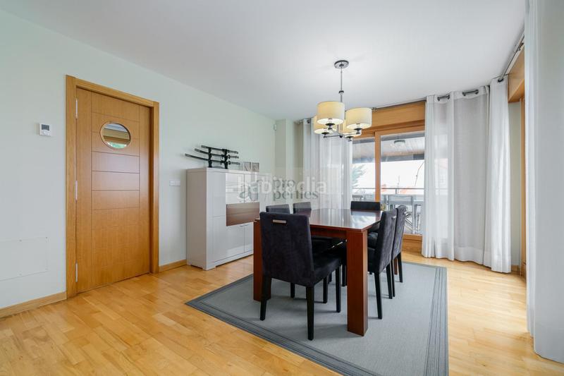 Foto 25862229-bc6b-4670-be4d-f17c565ea4ea. Chalet  en Comesaña - Matamá Vigo