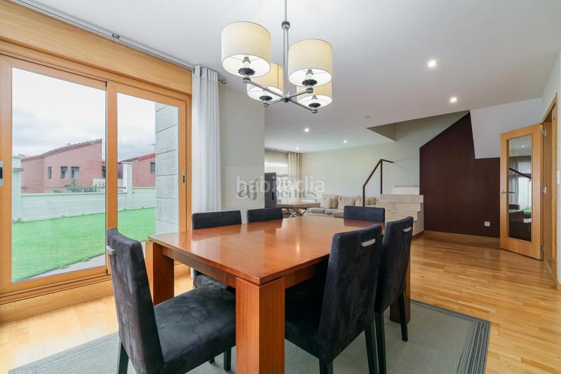 Foto 489668cb-1dda-4bda-8c5f-f485b51affd0. Chalet  en Comesaña - Matamá Vigo