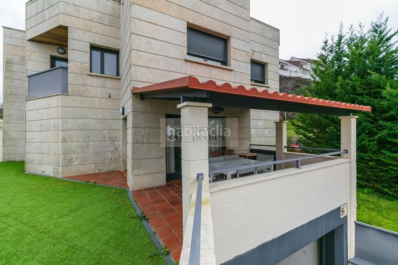 Foto fe2a930c-3bdf-41ba-8b8b-1b8038489ffc. Chalet  en Comesaña - Matamá Vigo