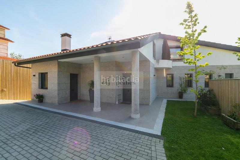 Foto c6b6f9de-cb96-4324-8899-a77b860474b2. Chalet  en Coruxo - Oia - Saiáns Vigo
