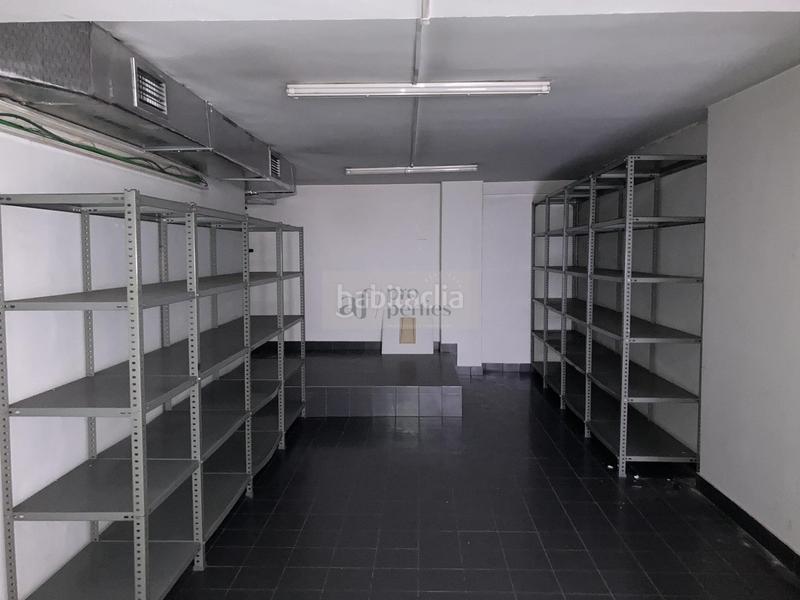 Foto 28ae1aec-099e-4b2e-a1f3-a47b0ea63b04. Local comercial a As Travesas - Balaidos Vigo