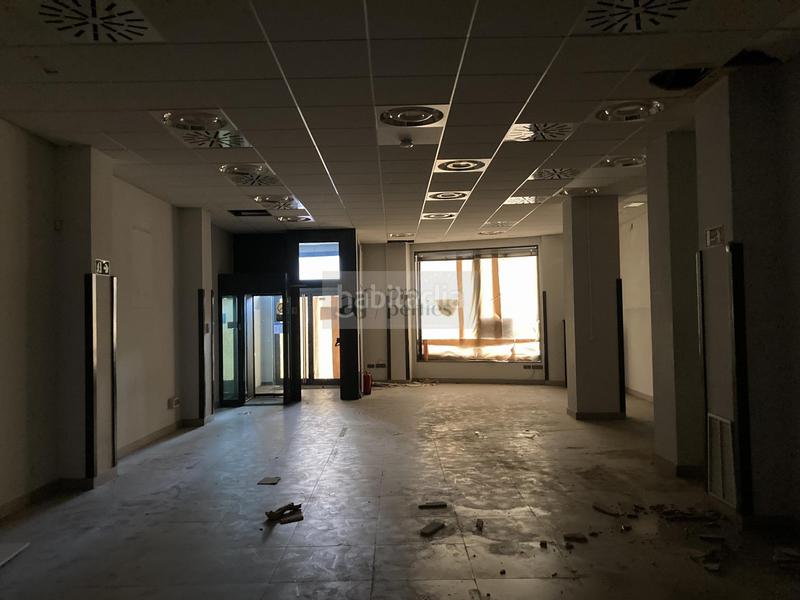 Foto 8fb13c3a-960f-41ba-a91b-21a5191f878a. Local comercial a As Travesas - Balaidos Vigo