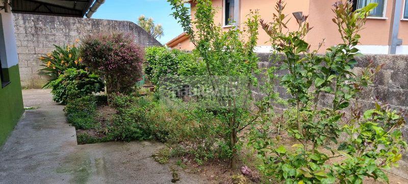 Foto f8cc25df-c91a-42dc-977a-8d4e1d35fe2a. Casa amb calefacció a Teis Vigo