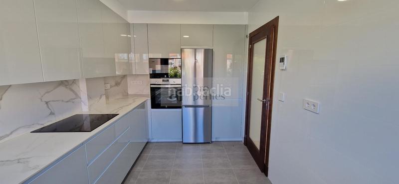 Foto 23f23cc6-9961-42e9-abe6-40589a216e4d. Chalet con riscaldamento in Baiona