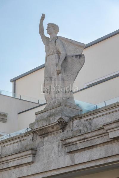 Foto bf2424bc-2fd2-4b0d-9dd2-762c0165fc32. Àtic amb calefacció a Centro - Areal Vigo