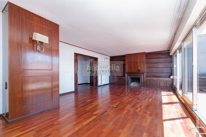 Foto 54a2a5e2-67b7-42b8-861a-f3d585040ba1. Piso  en Plaza Independencia Vigo