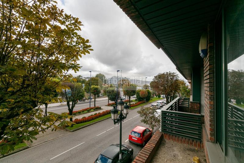 Foto 5f7f5fcb-0d1a-457b-9414-fafb29daa2c2. Piso  en O Castro Vigo