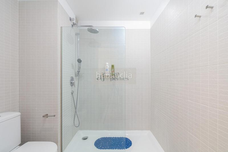 Foto cb058440-f8c7-42f2-b9c7-c3e636d2696f. Piso  en O Castro Vigo