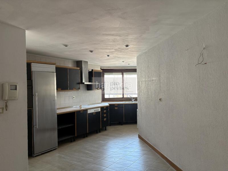 Foto d17698d9-a558-432b-86aa-dec7530a66b3. Appartamento con riscaldamento parcheggio piscina in Vigo