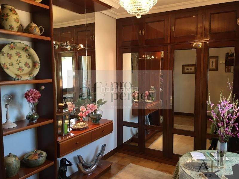 Foto ff50c456-2e86-48da-a8ee-ec39eca35c12. Casa amb calefacció aparcament a Coruxo - Oia - Saiáns Vigo