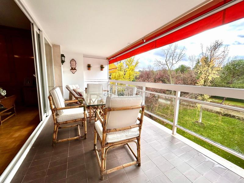 Foto 5960a39e-0bd2-4f1c-b326-228b8e3e898a. Location appartement avec chauffage parking piscine dans Madrid