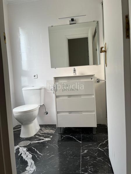 Foto 3680eb60-6ba1-44c6-b0de-c5eea57df12a. Rent flat with heating parking pool in Fuentelarreina Madrid