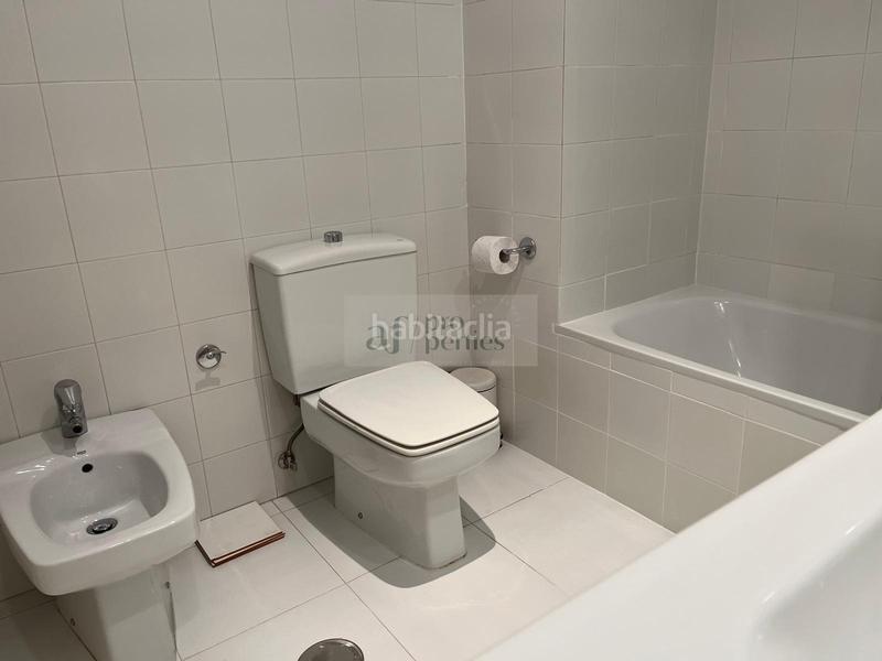 Foto c11b8569-0634-41bf-94c2-dcaae653dcdd. Rent flat with heating parking pool in Fuentelarreina Madrid