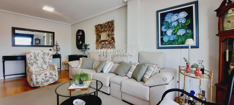Foto 1ebedfed-53d5-4827-a94b-807058132646. Penthouse with parking in Sanxenxo pueblo Sanxenxo