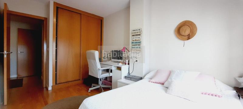 Foto 80ed37b7-ff67-46c6-b692-0935f5cb2f71. Penthouse with parking in Sanxenxo pueblo Sanxenxo