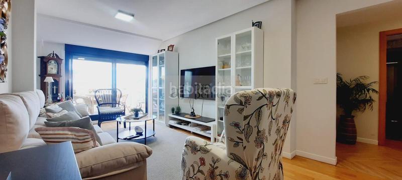 Foto f394c5be-1c67-4567-a440-d6bd012b1a0c. Penthouse with parking in Sanxenxo pueblo Sanxenxo