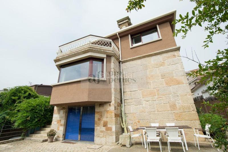 Foto 47cd1132-b1b9-4049-8a2e-4ee405c75cf1. Alquiler chalet  en Coia Vigo