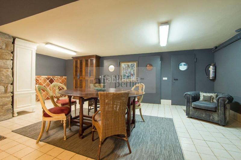 Foto c8725a59-7a54-4dcf-8458-c3f3bcd32727. Rent chalet with heating parking pool in Coia Vigo