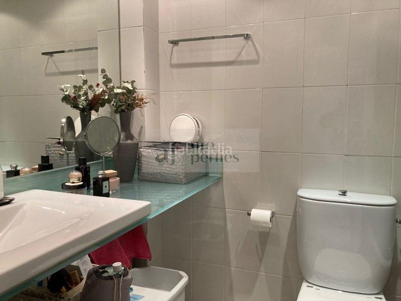 Foto 71c55097-afd8-48c0-accb-ef0ba30718dc. Lloguer àtic amb calefacció aparcament a Plaza Independencia Vigo