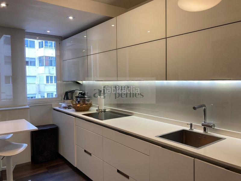 Foto 194c4c6b-62ef-4352-ba70-b0446c322309. Location attique avec chauffage parking dans Plaza Independencia Vigo