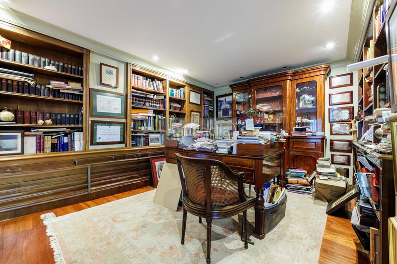 Foto 64d454d7-c066-42aa-a99d-e4b62531a87f. Flat with heating parking in Centro - Areal Vigo