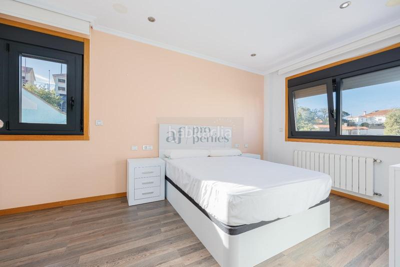 Foto 472670bb-18a2-4abd-992f-0d29af889e38. Chalet con riscaldamento parcheggio in Coruxo - Oia - Saiáns Vigo