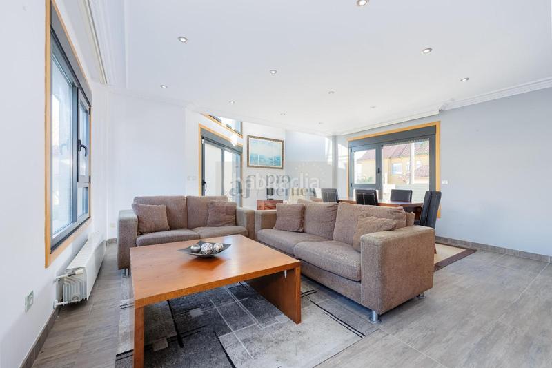 Foto 8a24260d-bb8d-4726-8fe0-fd2eddcfc0de. Chalet con riscaldamento parcheggio in Coruxo - Oia - Saiáns Vigo